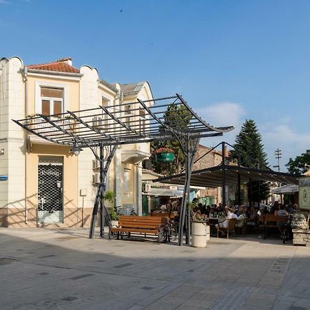 Margis Home Burgas ภายนอก รูปภาพ