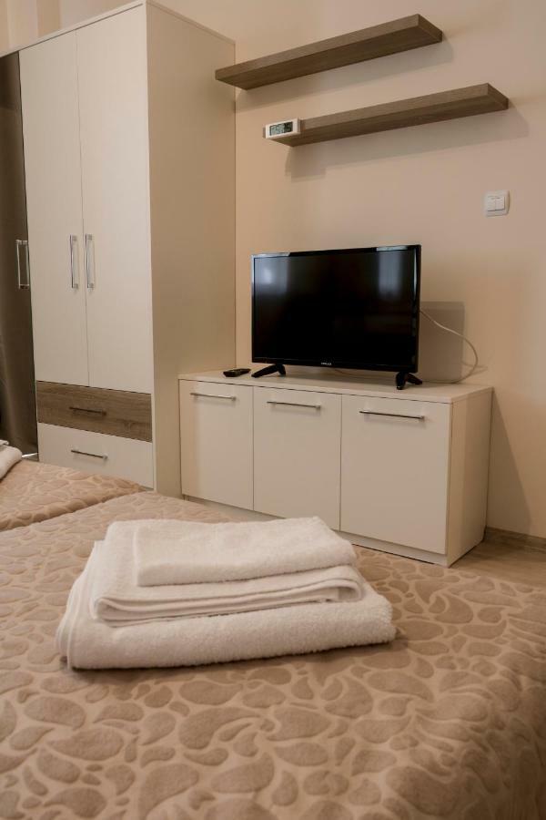 Margis Home Burgas ภายนอก รูปภาพ