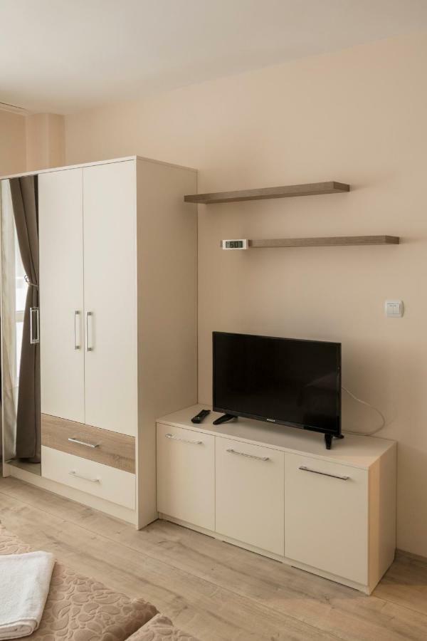 Margis Home Burgas ภายนอก รูปภาพ