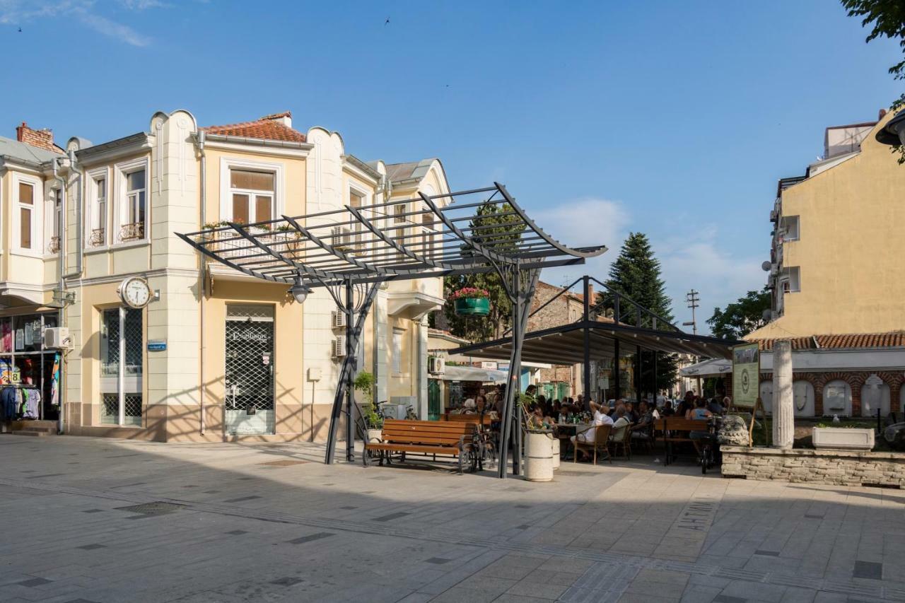 Margis Home Burgas ภายนอก รูปภาพ