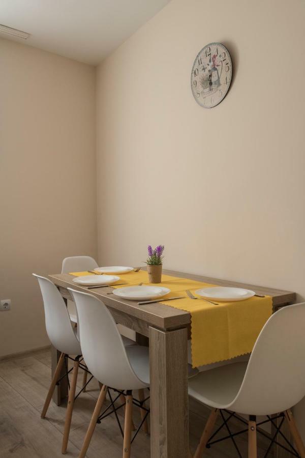 Margis Home Burgas ภายนอก รูปภาพ